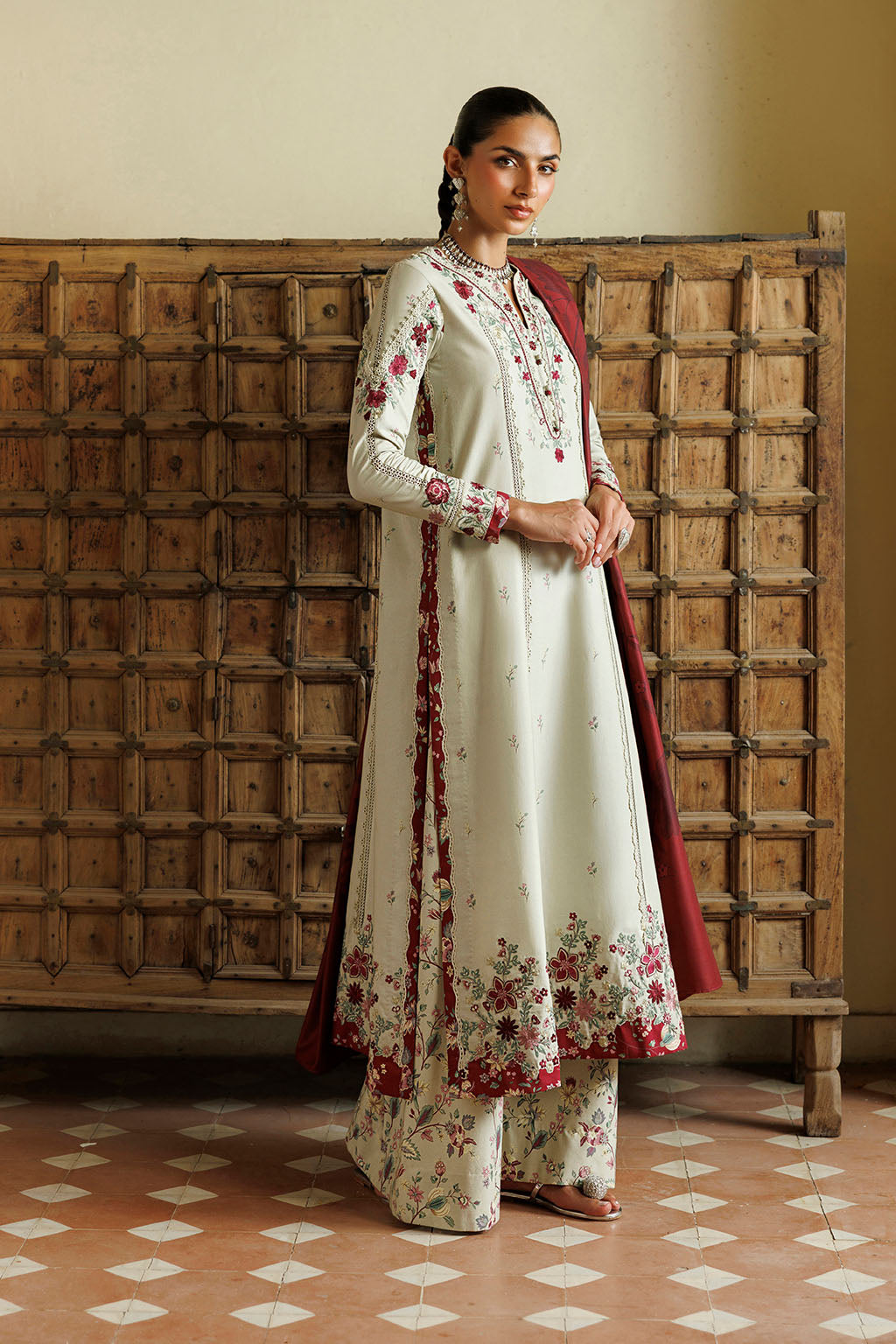 Iznik IPF-28 Embroidered Printed Viscose Linen