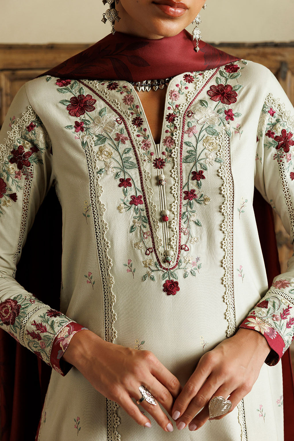 Iznik IPF-28 Embroidered Printed Viscose Linen