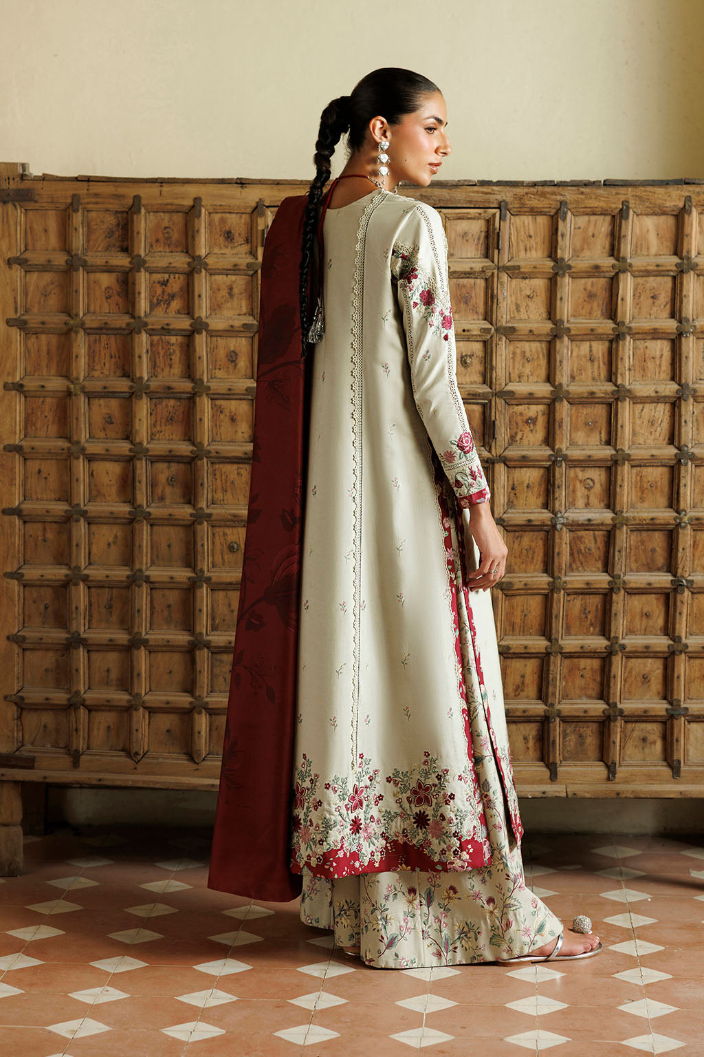 Iznik IPF-28 Embroidered Printed Viscose Linen