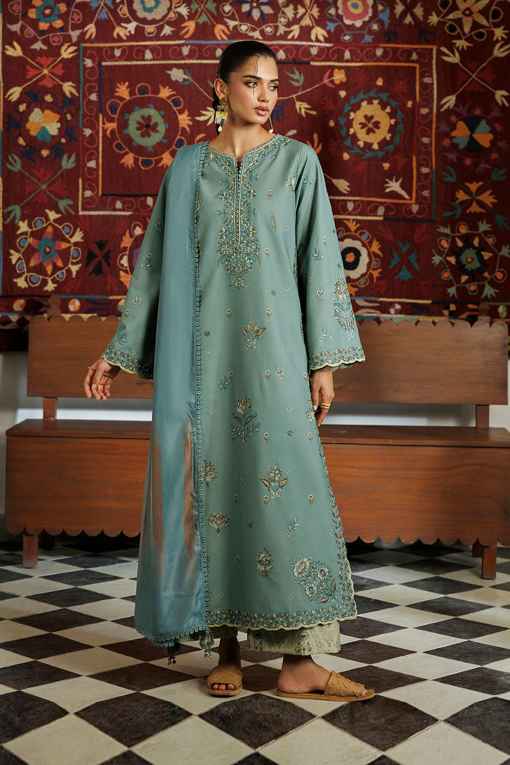 Iznik IPF-24 Embroidered Printed Viscose Linen