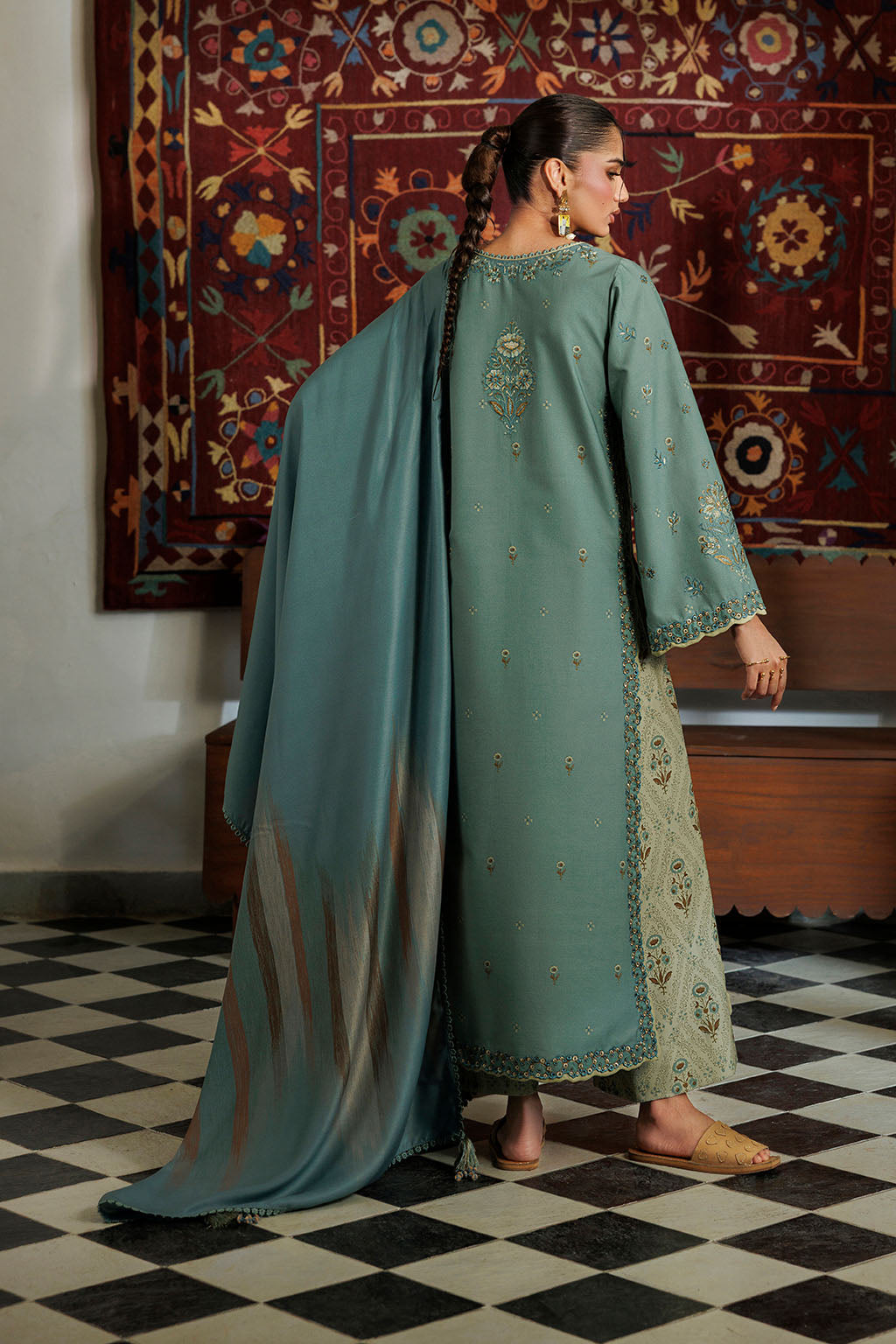 Iznik IPF-24 Embroidered Printed Viscose Linen