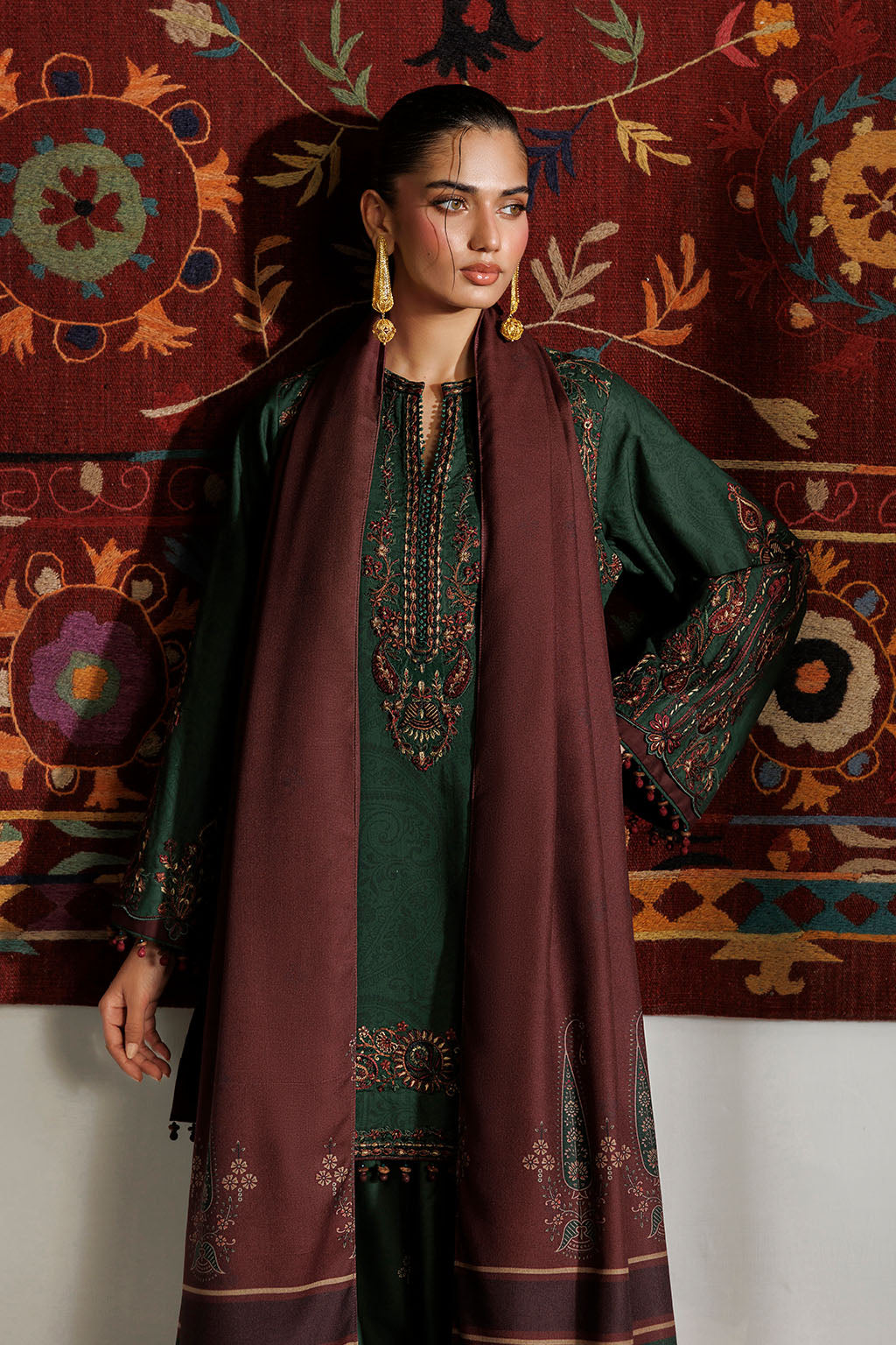 Iznik IPF-32 Embroidered Printed Viscose Linen