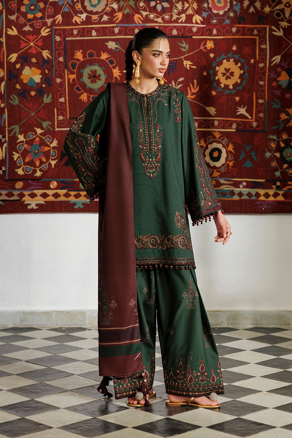Iznik IPF-32 Embroidered Printed Viscose Linen