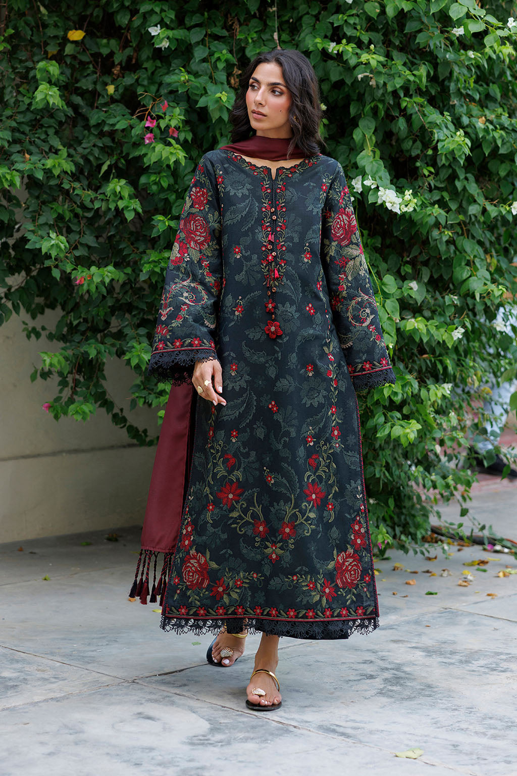 Iznik IPF-31 Embroidered Printed Viscose Linen