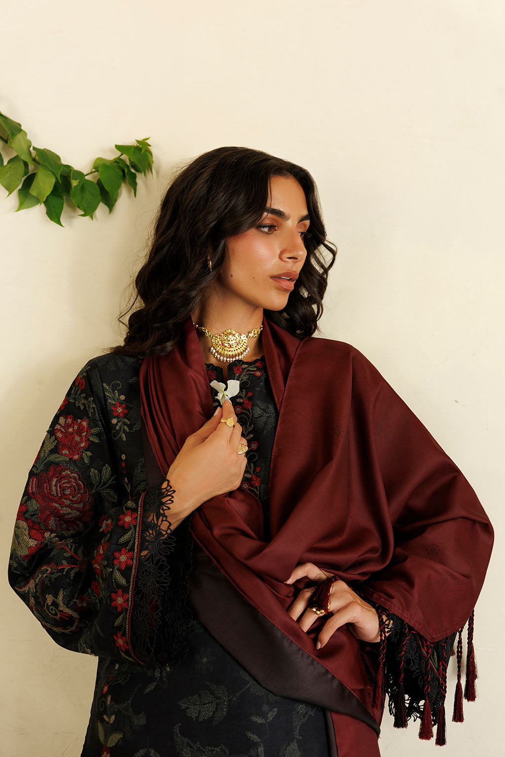 Iznik IPF-31 Embroidered Printed Viscose Linen