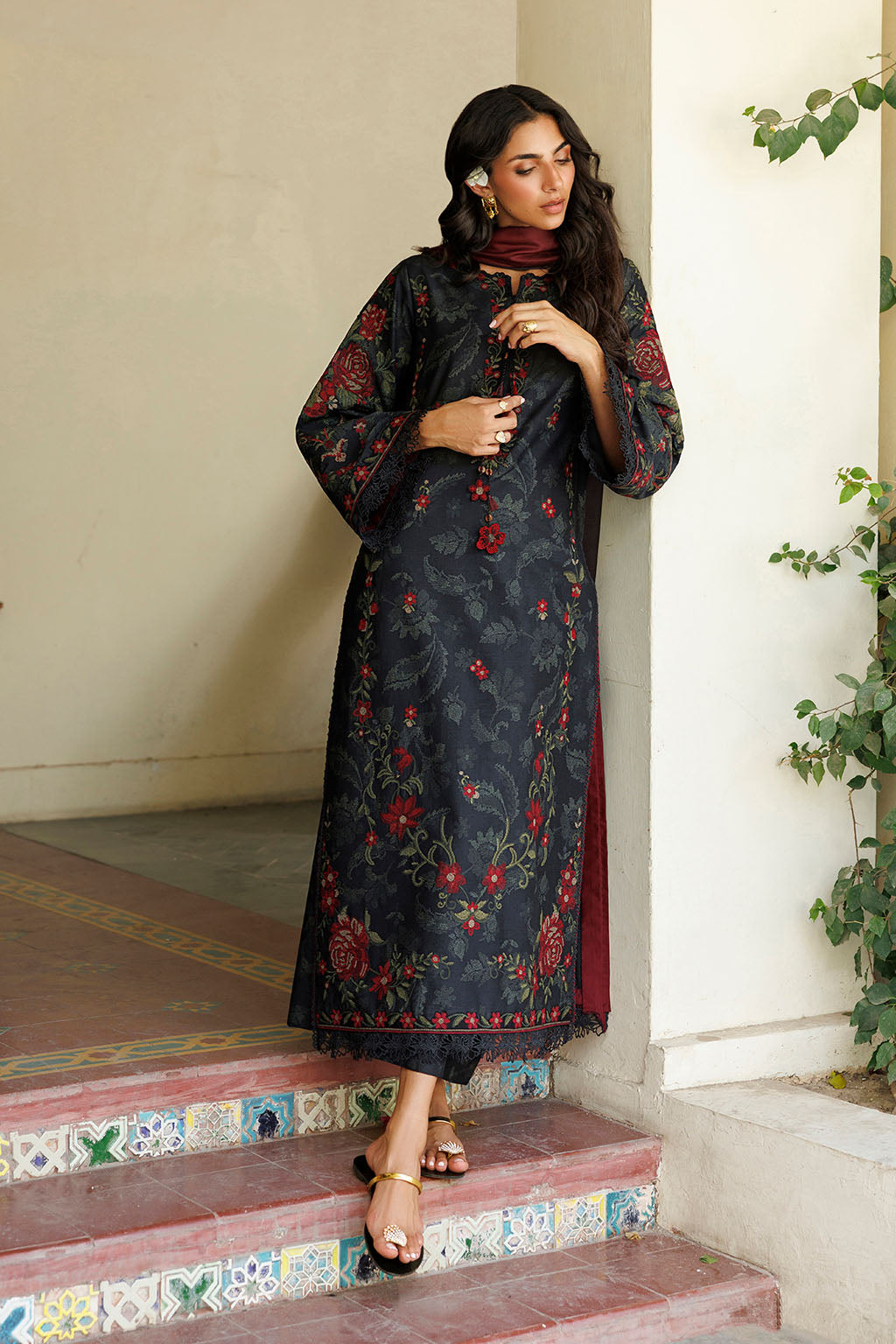 Iznik IPF-31 Embroidered Printed Viscose Linen