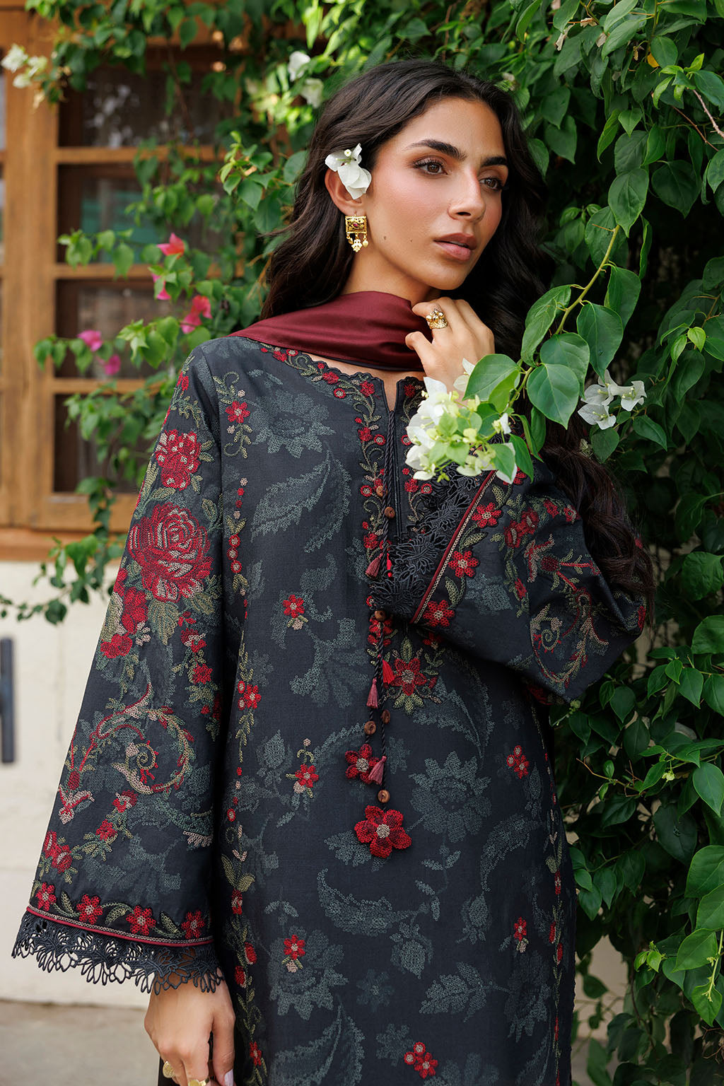 Iznik IPF-31 Embroidered Printed Viscose Linen