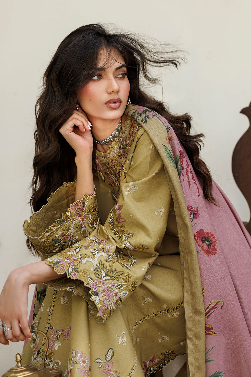 Iznik IPF-23 Embroidered Printed Viscose Linen