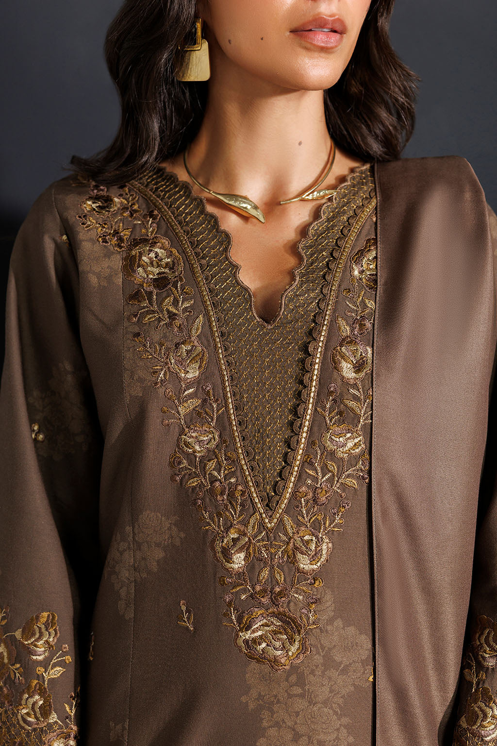 Iznik IPF-25 Embroidered Printed Viscose Linen