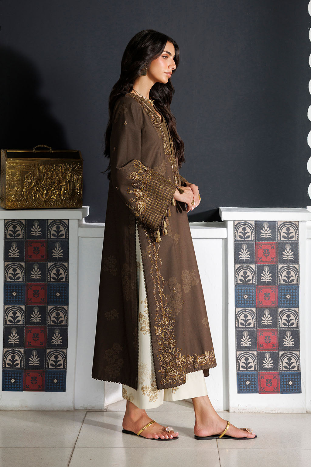 Iznik IPF-25 Embroidered Printed Viscose Linen