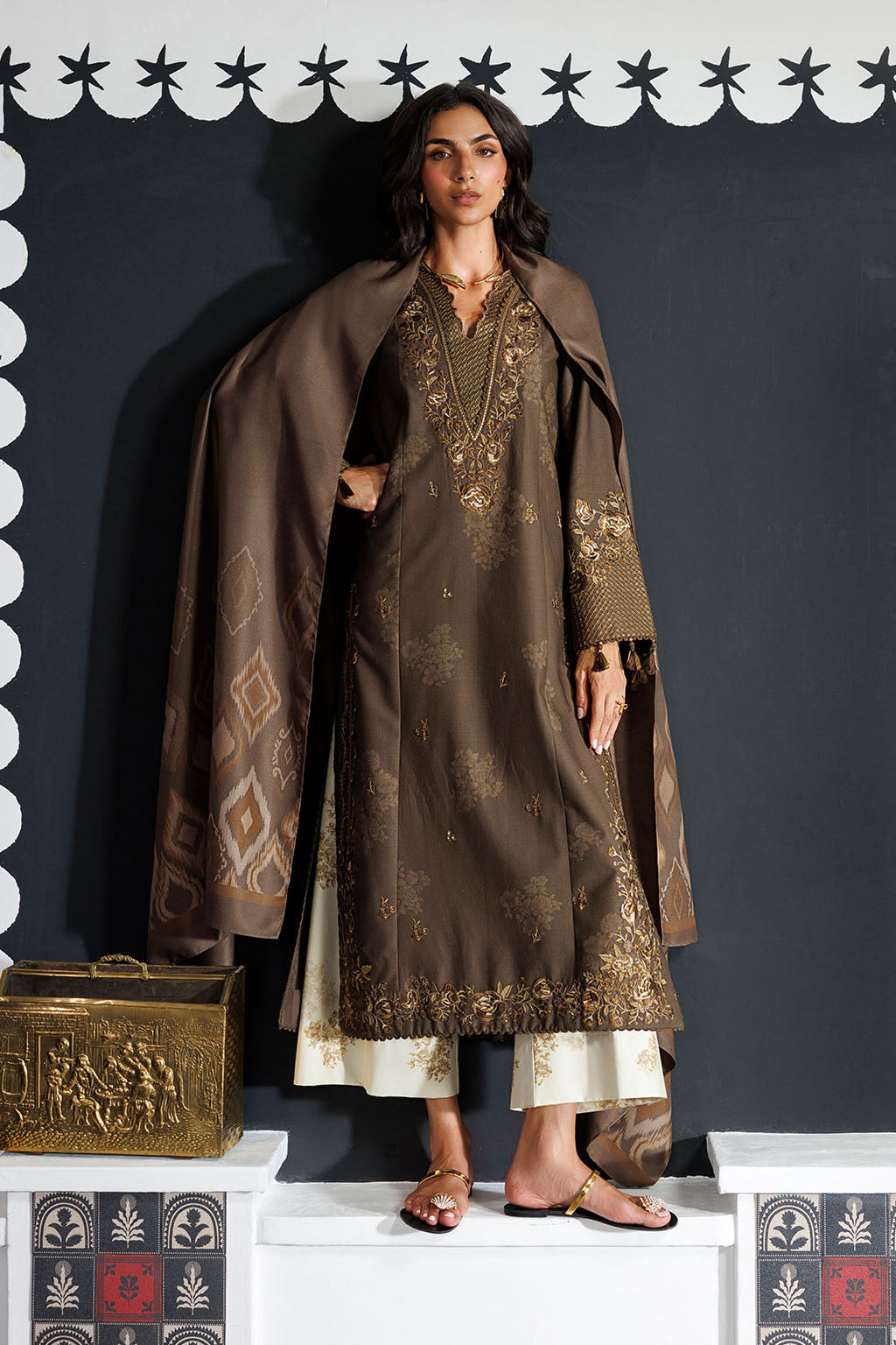 Iznik IPF-25 Embroidered Printed Viscose Linen