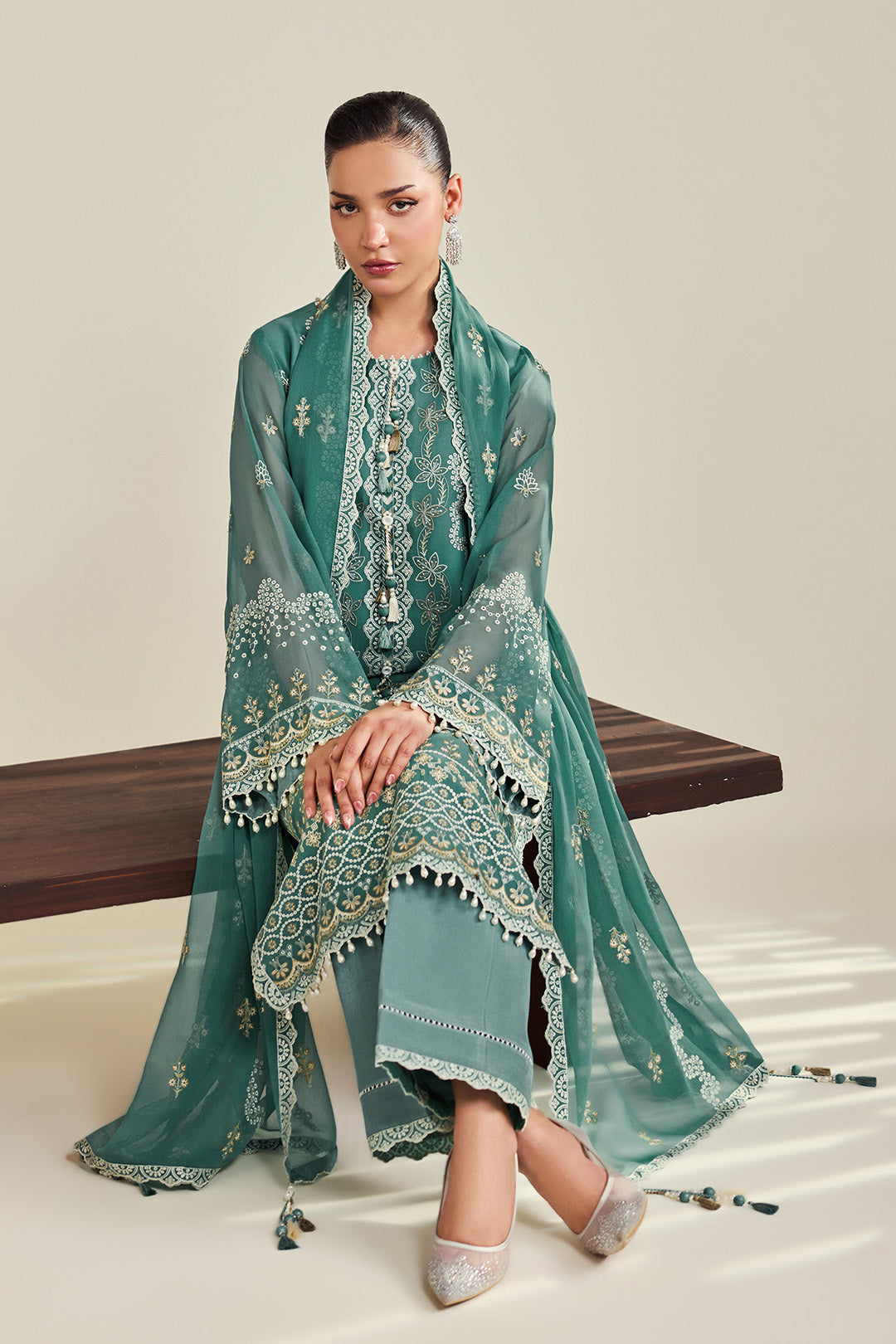 Alizeh AF-DHG-5052-Zarqa Zarqa embroidered chiffon unstitched 3 piece suit, Teal Green, women's suit