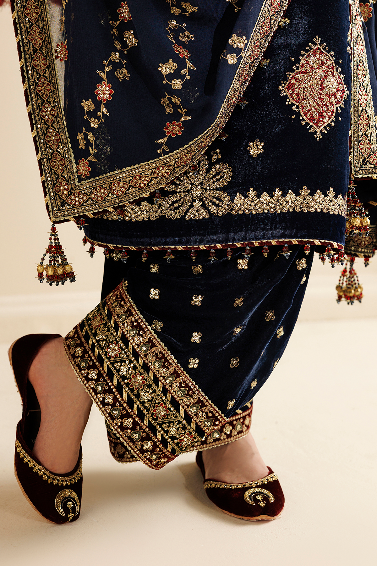 Jazmin Chandni CVF26-D11 ROSHANAK