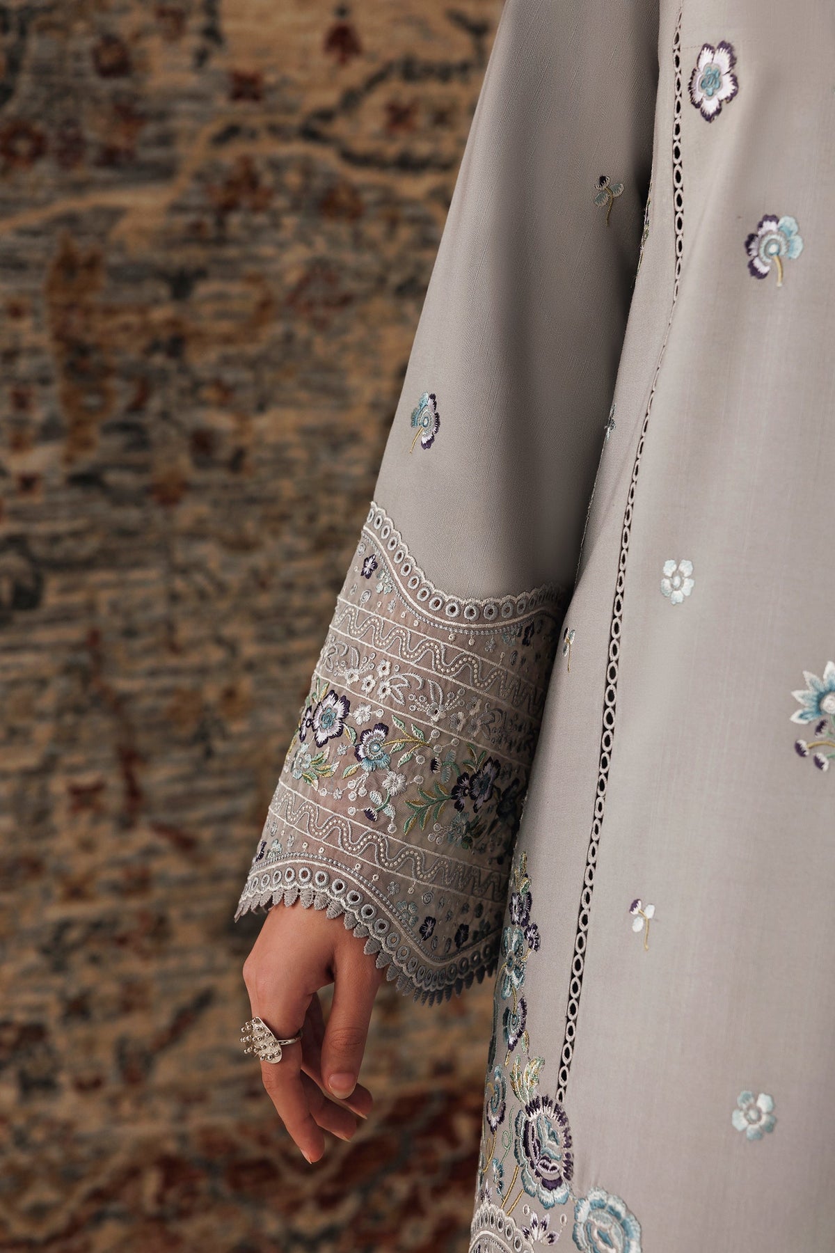 Qalamkar QLW-15 GINA