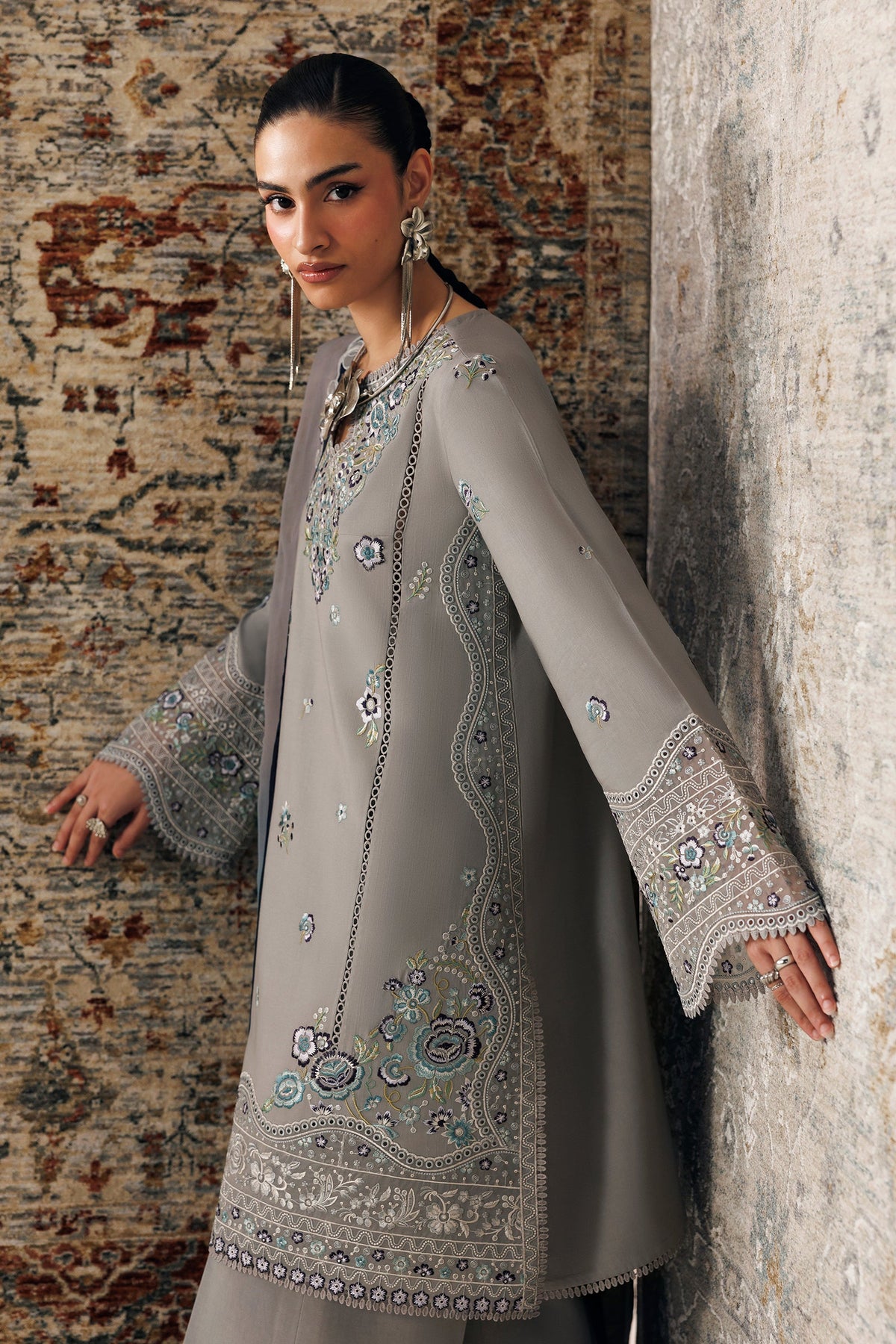 Qalamkar QLW-15 GINA