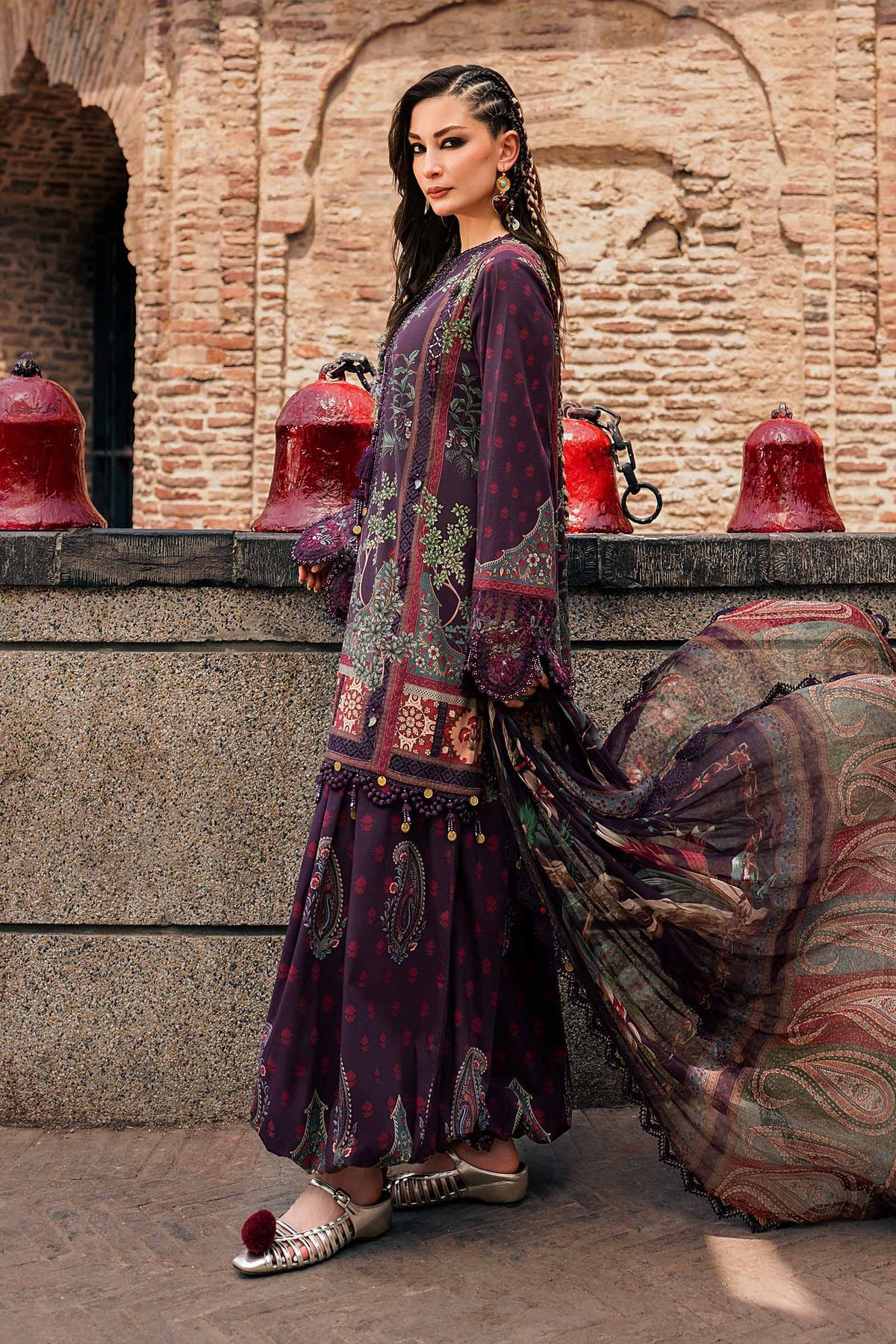 3 Piece Unstiched Embroidered Cambric Suit