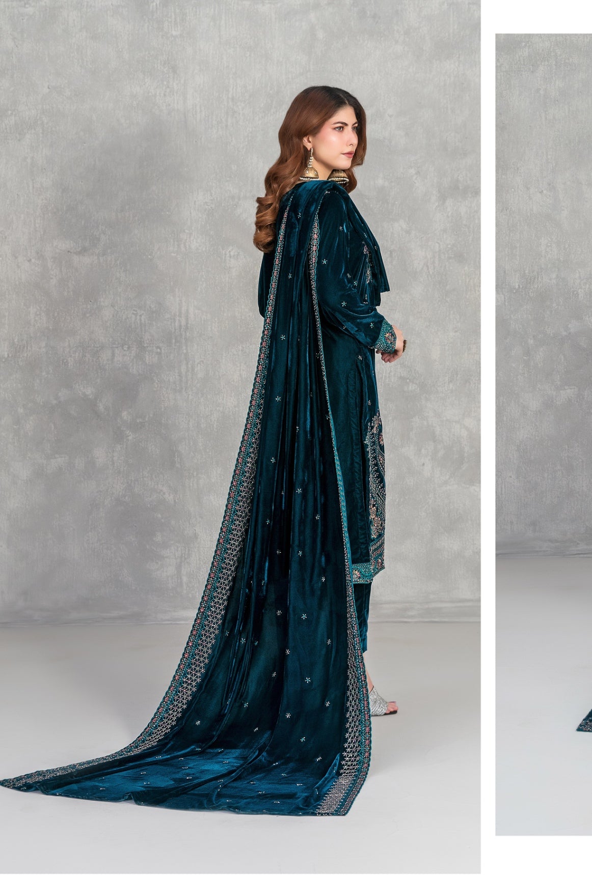 Sincera by Tawakkal D-5709 | Embroidered Velvet Suit | Pak Cloth House