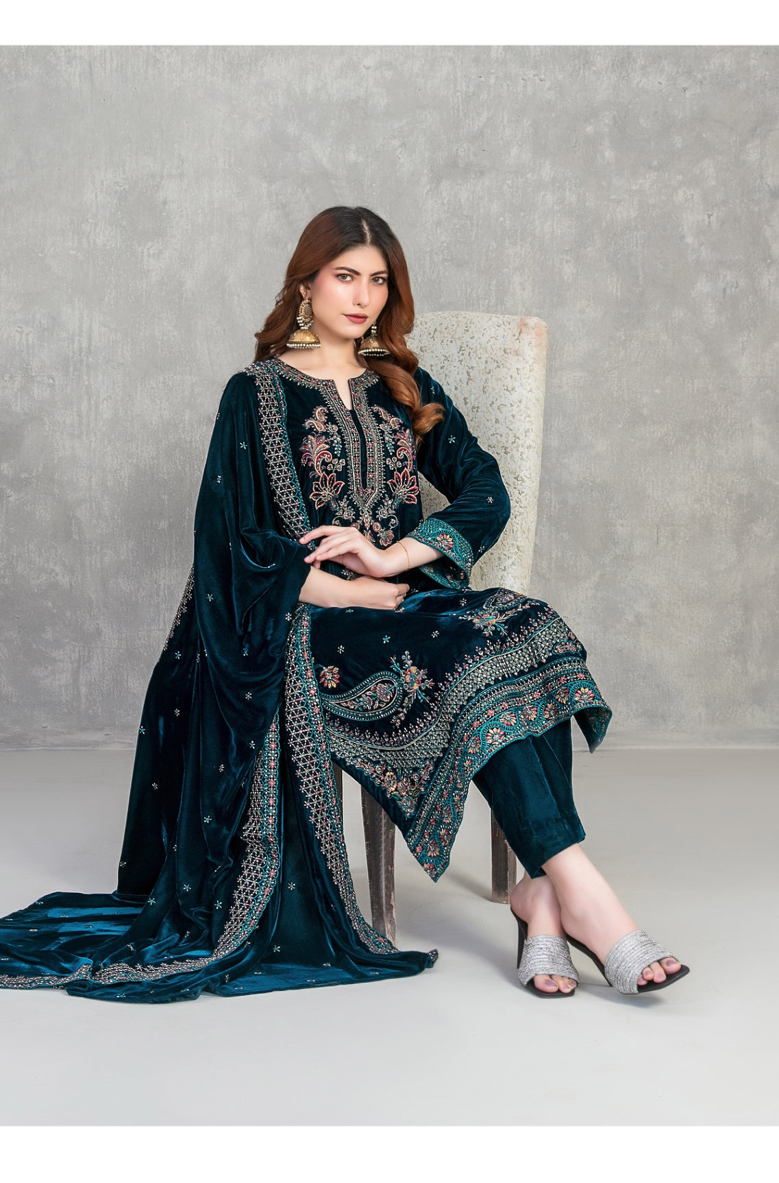 Sincera by Tawakkal D-5709 | Embroidered Velvet Suit | Pak Cloth House