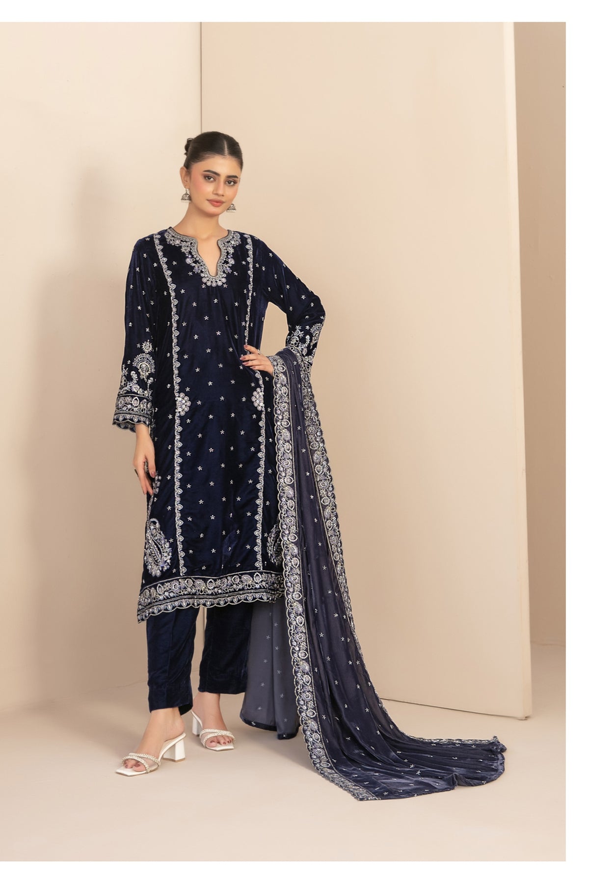 Milan By Tawkkal D-5711 | Embroidered Velvet Suit | Pak Cloth House