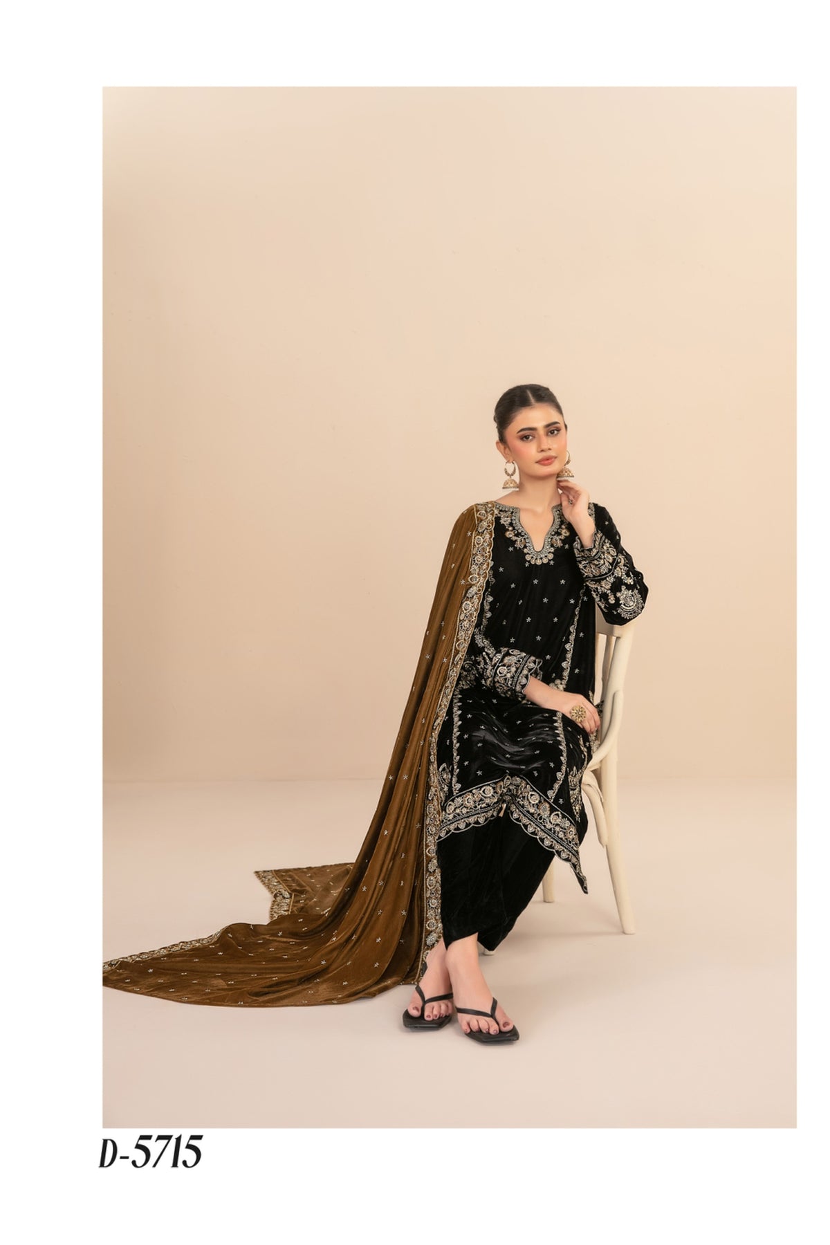 Milan By Tawkkal D-5715 | Embroidered Velvet Suit | Pak Cloth House