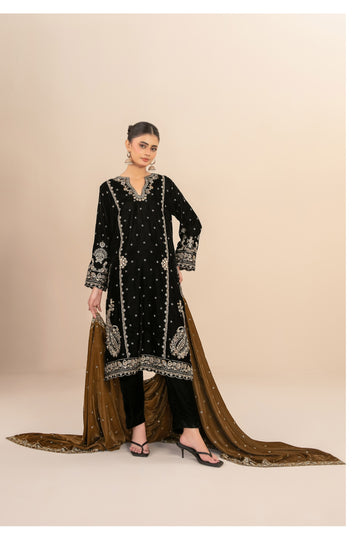 Milan By Tawkkal D-5715 | Embroidered Velvet Suit | Pak Cloth House