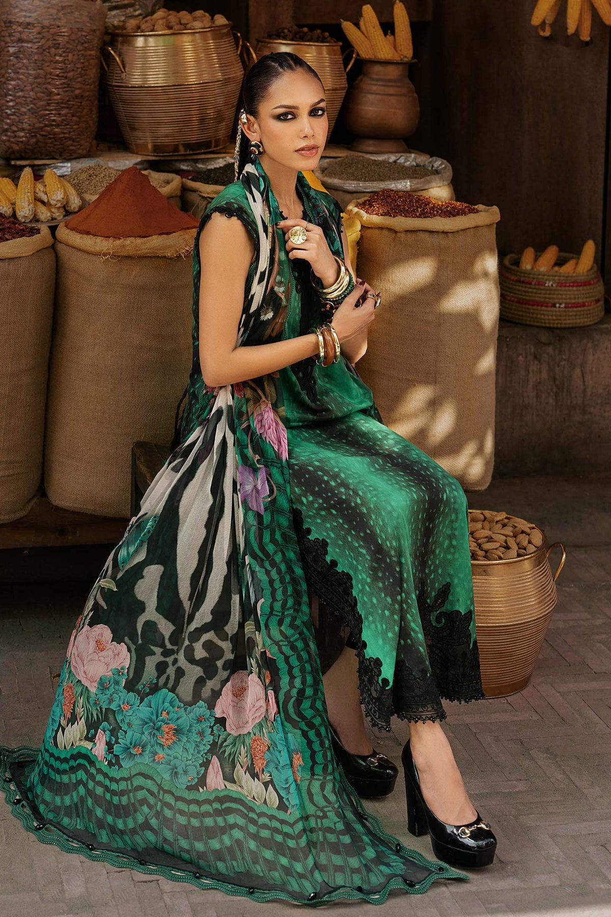3 Piece Unstiched Embroidered Cambric Suit